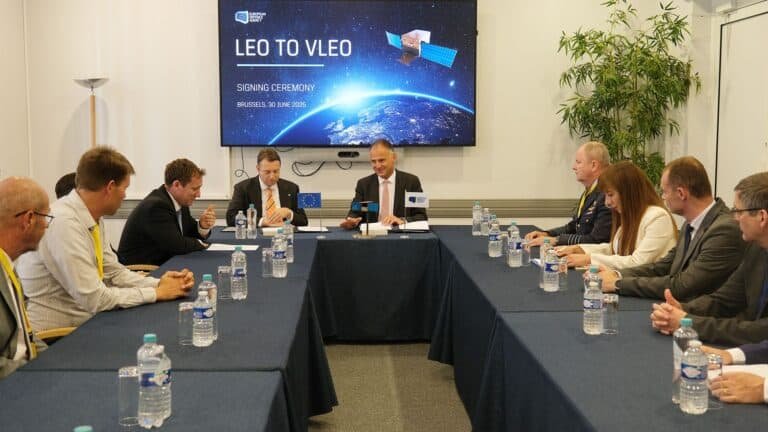 EDA signs with ISISPACE for LEO2VLEO satellite constellation launch